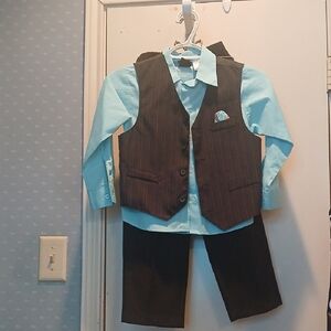 Van Heusen Aqua and Black Kids' 3-pc Formal Set. ***WORN ONCE FOR A FEW HOURS***